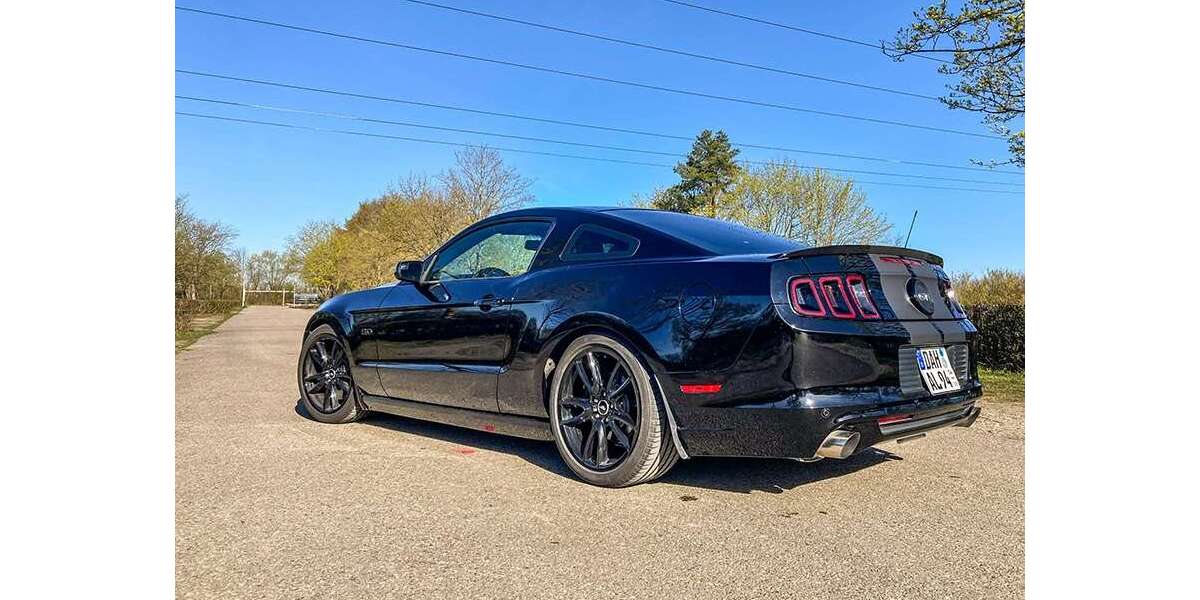 Ford Mustang 24.500 km 31.200 &euro; Pfaffenhofen a.d.Glonn 85235