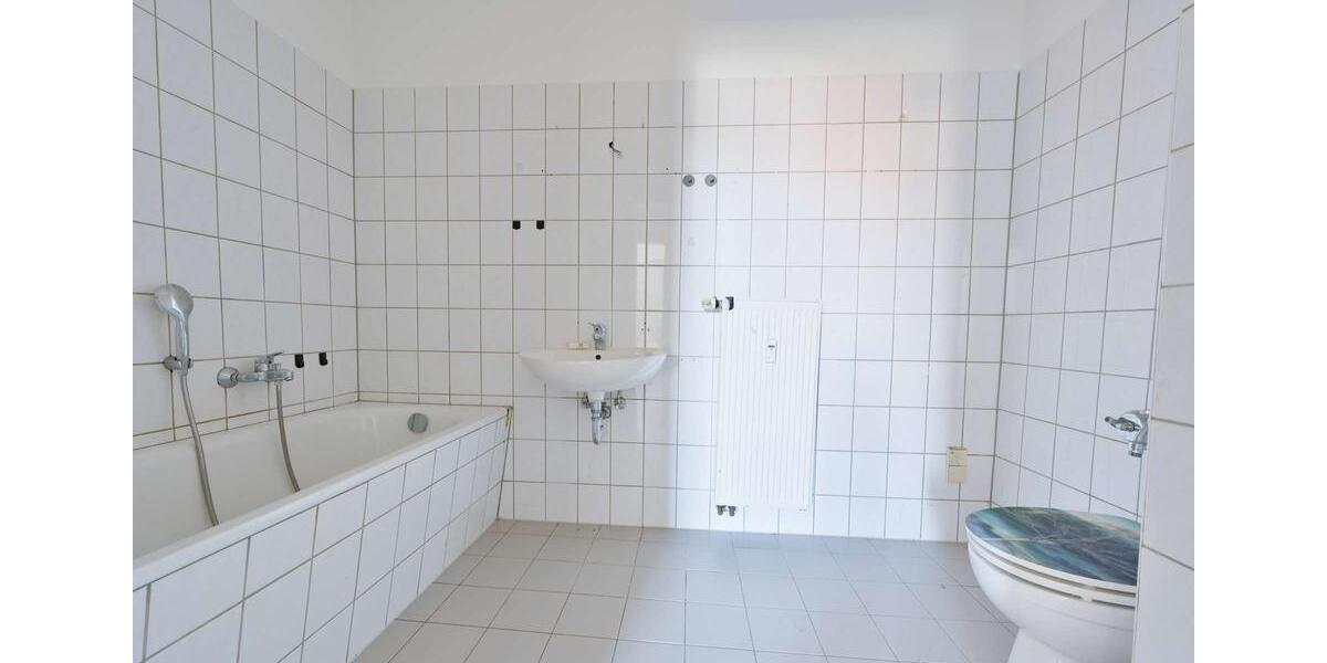 Etagenwohnung Hohenstein-Ernstthal Ernstthal - 3 Zimmer, 63 m&sup2;, 345&euro; | Angebot:26001486