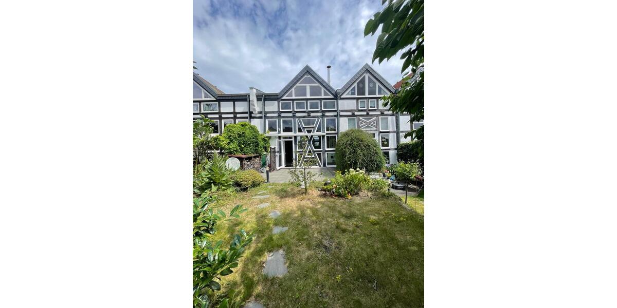 Einfamilienhaus Schönebeck (Elbe) - 3 Zimmer, 154 m&sup2;, 1.500&euro; | Angebot:22503434