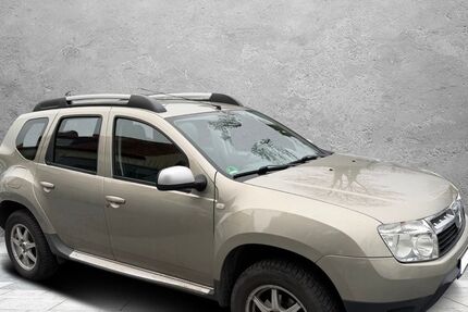 Dacia Duster 122.000 km 5.499 &euro; Detmold 32758