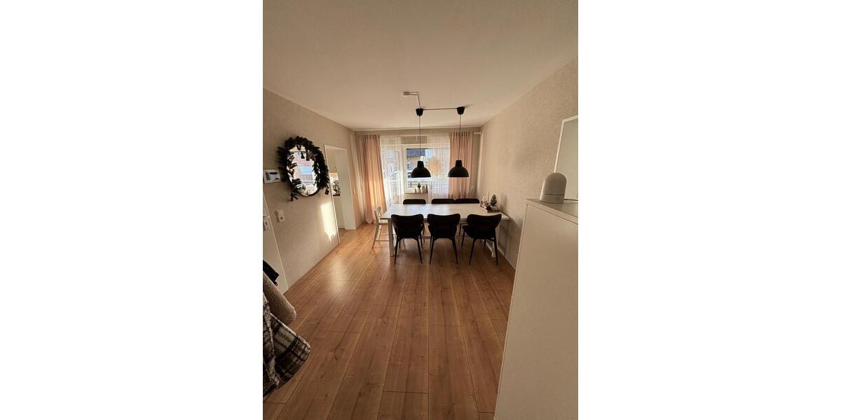 Erdgeschoßwohnung Lohmar - 3.5 Zimmer, 105 m&sup2;, 365.000&euro; | Angebot:24921284