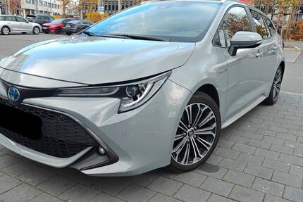 Toyota Corolla 72.910 km 21.900 &euro; Rüsselsheim 65428