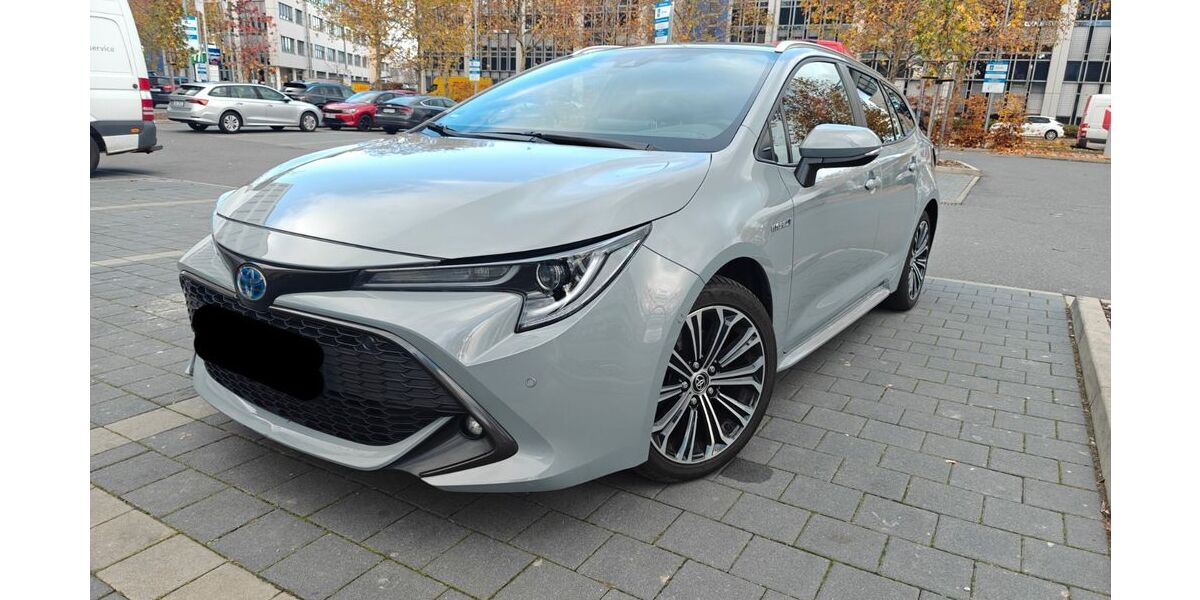 Toyota Corolla 72.910 km 21.900 &euro; Rüsselsheim 65428