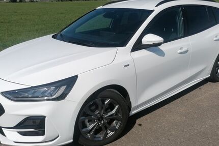 Ford Focus 35.500 km 22.900 &euro; Mengen 88512