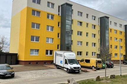 Wohnung Cölpin - 4 Zimmer, 71 m&sup2;, 440&euro; | Angebot:25660762