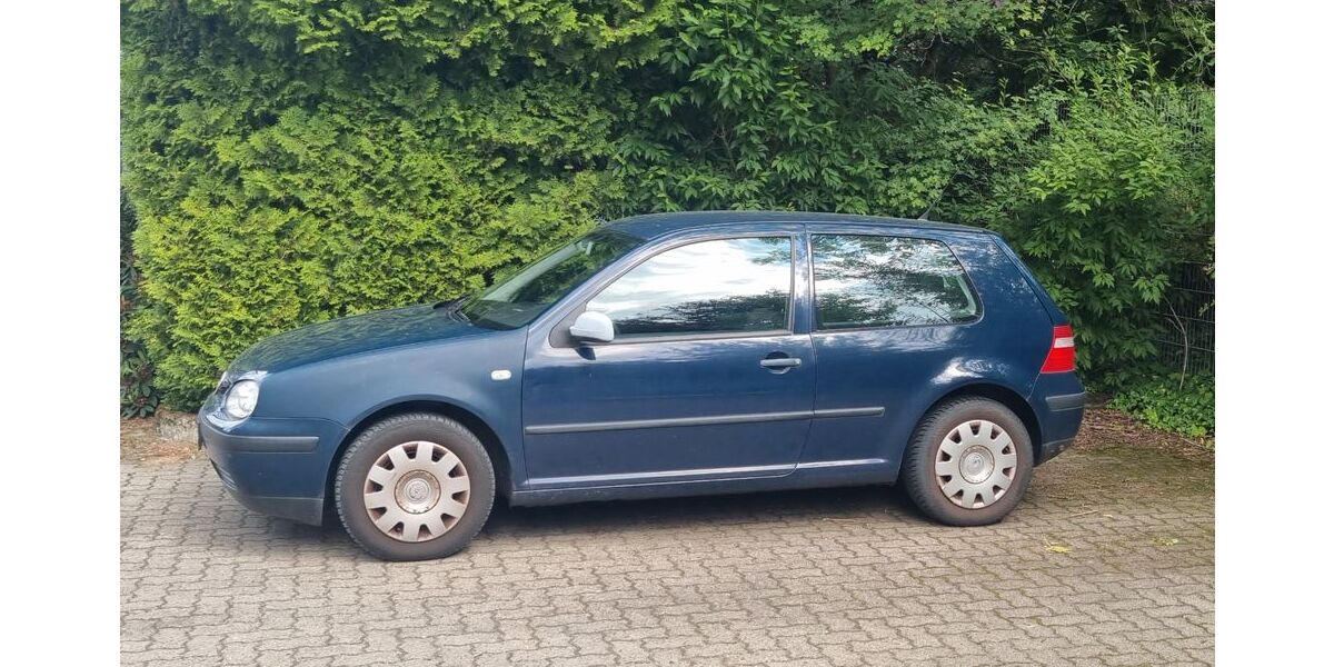 VW Golf 177.767 km 900 &euro; Braak 22145