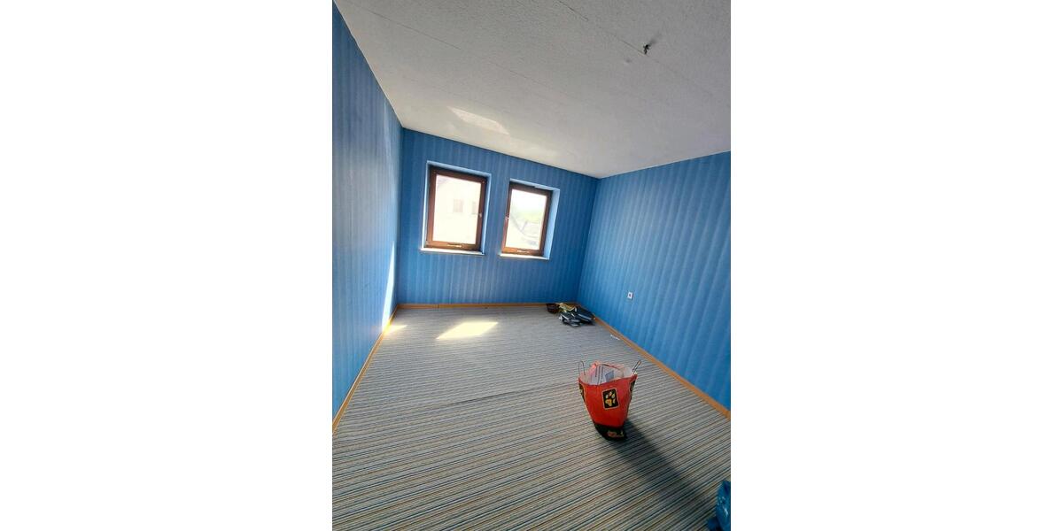 Reihenhaus Cornberg - 9 Zimmer, 240 m&sup2;, 155.000&euro; | Angebot:26879302