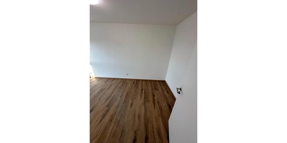Etagenwohnung Osburg - 3.5 Zimmer, 101 m&sup2;, 1.050&euro; | Angebot:26067607