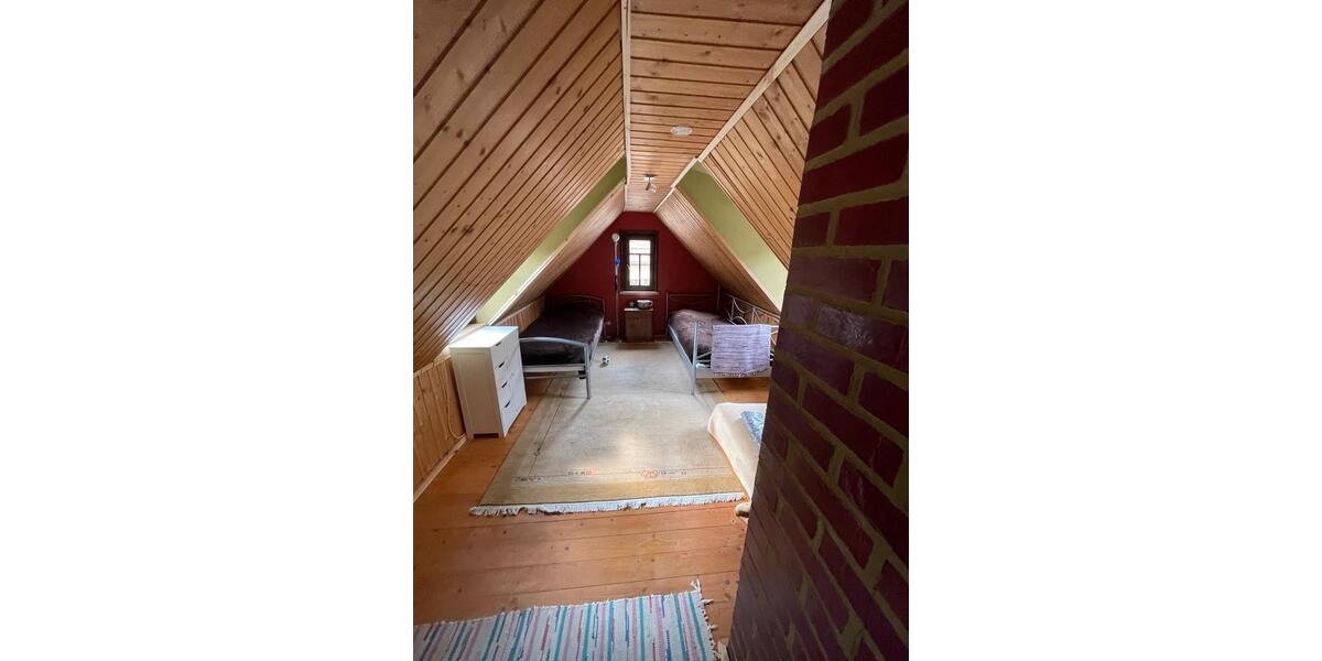 Etagenwohnung Saalfeld (Saale) - 5 Zimmer, 90 m&sup2;, 880&euro; | Angebot:26399794