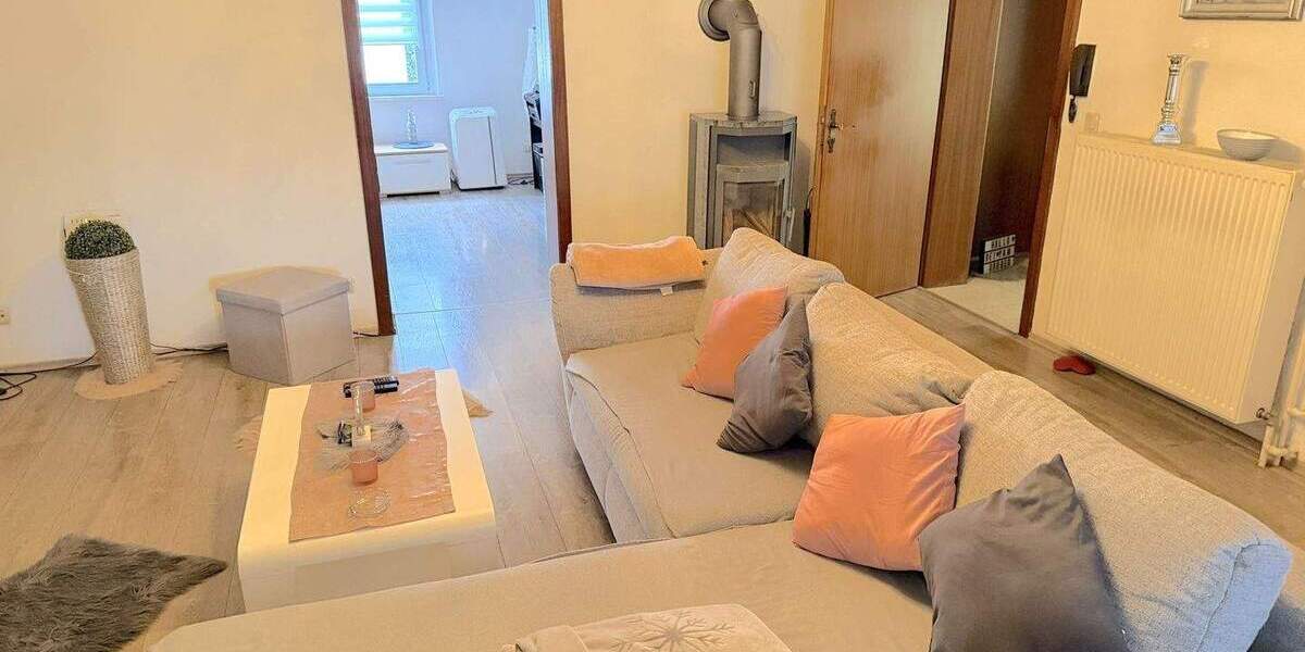 Einfamilienhaus Püttlingen - 6 Zimmer, 168 m&sup2;, 189.000&euro; | Angebot:25674631