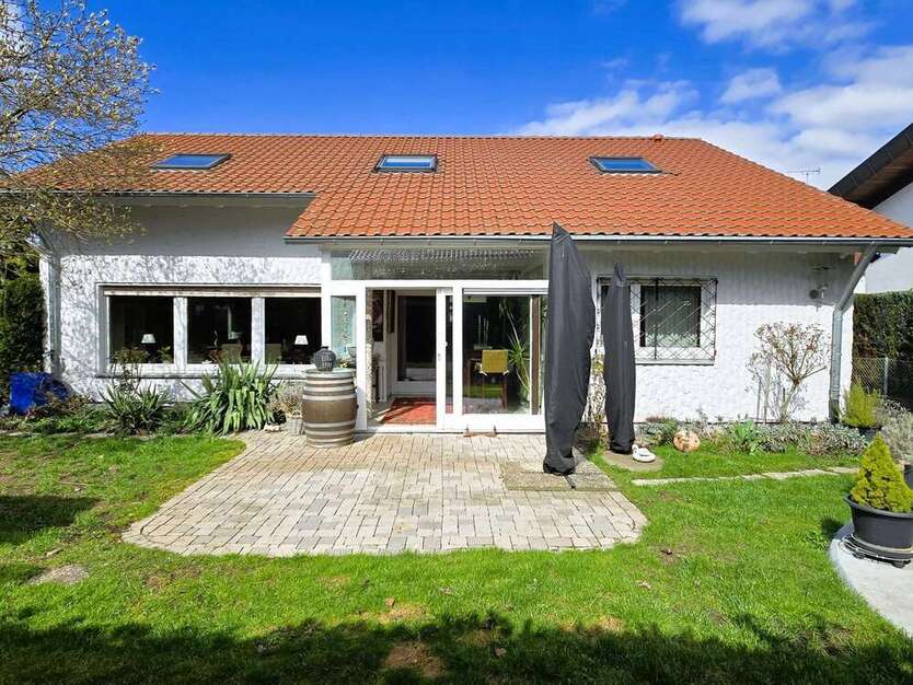 Haus zum Kaufen in Böblingen 790.000 € 180 m²