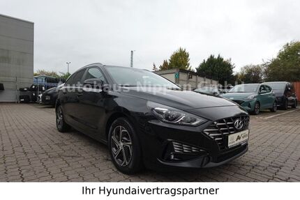 Hyundai i30 72.390 km 16.485 € Göttingen 37077