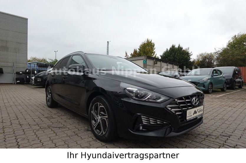Hyundai i30 72.390 km 16.485 € Göttingen 37077