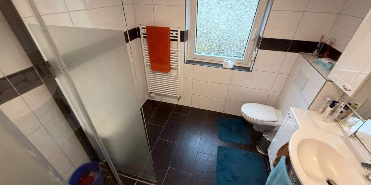 Mehrfamilienhaus, Wohnhaus Wildberg Effringen - 7 Zimmer, 200 m&sup2;, 475.000&euro; | Angebot:24657197