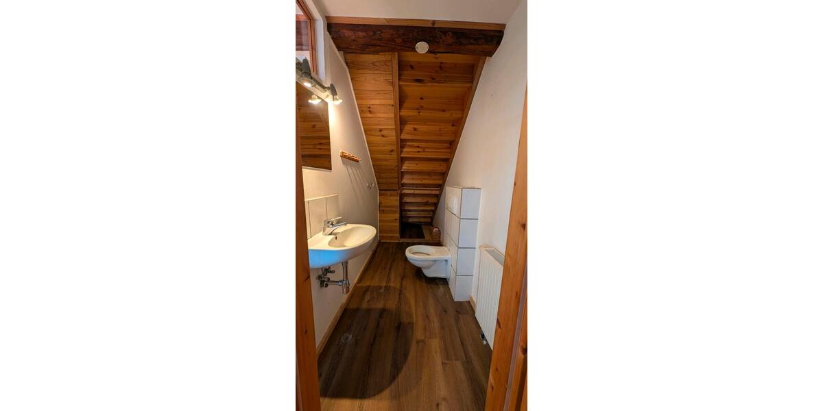 Einfamilienhaus Frankenberg (Eder) - 2 Zimmer, 94 m&sup2;, 750&euro; | Angebot:26320831