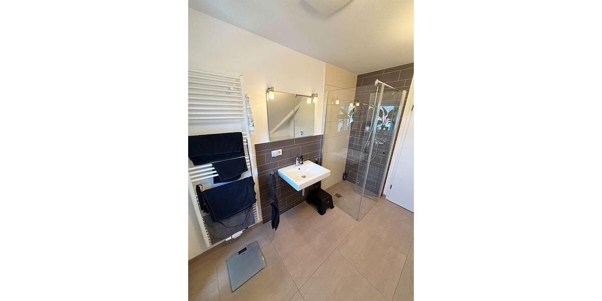 Dachgeschoßwohnung Bielefeld Schildesche - 3 Zimmer, 106 m&sup2;, 1.220&euro; | Angebot:26354376