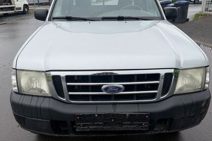 Ford Ranger 180.000 km 4.900 &euro; Köln/Poll 51105