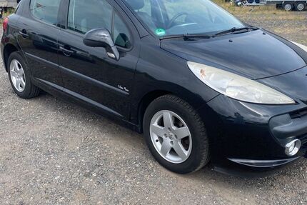 Peugeot 207 102.000 km 2.990 &euro; Stuhr 28816