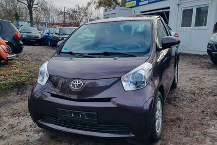 Toyota IQ 70.398 km 4.950 &euro; Berlin (Spandau) 13597