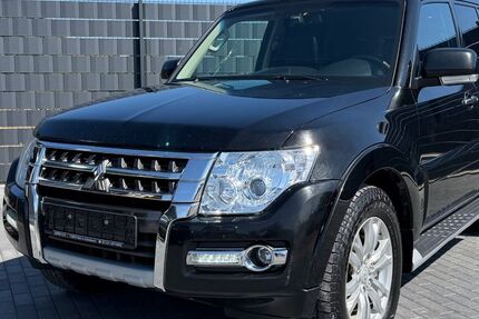 Mitsubishi Pajero 324.000 km 11.990 &euro; Weil im Schönbuch 71093