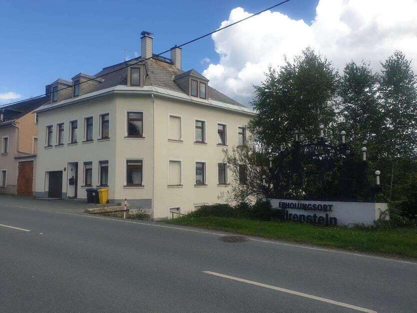 Haus zum Kaufen in Bärenstein 96.000 € 200 m²