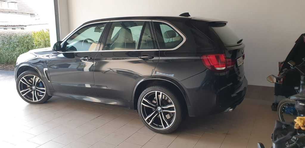 BMW X5 M 160.000 km 26.999 &euro; Harburg 86655