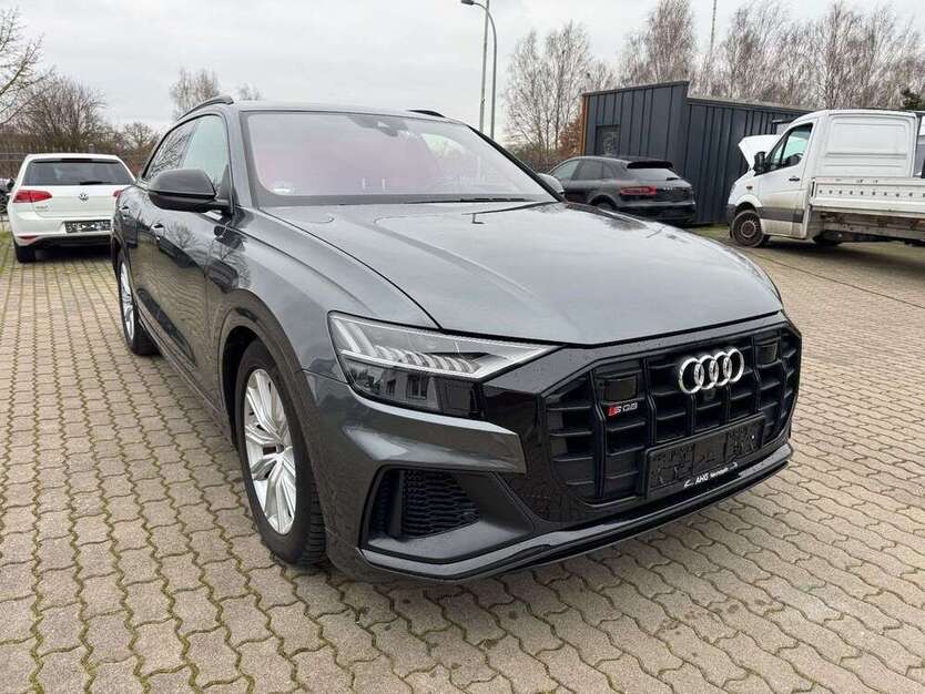 SQ8