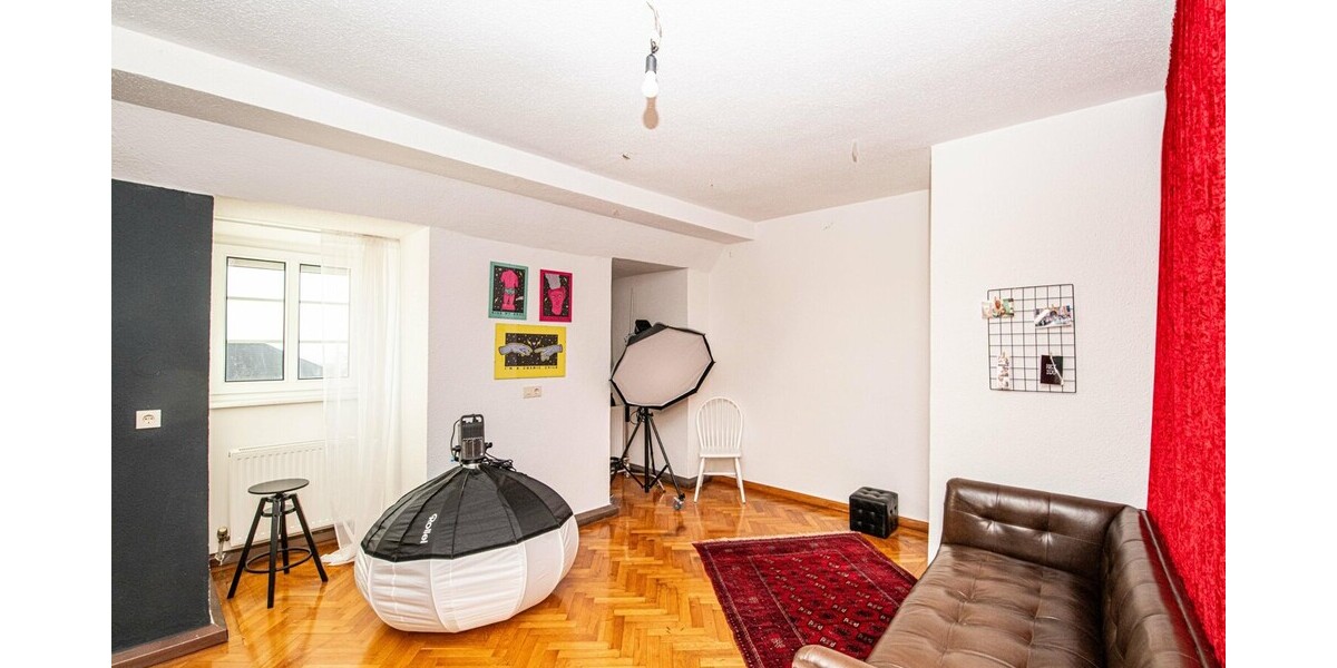 Großzügige Wohnung in zentraler Lage mit Wohlfühlbadmix - Etagenwohnung Cham | Angebot:24979592