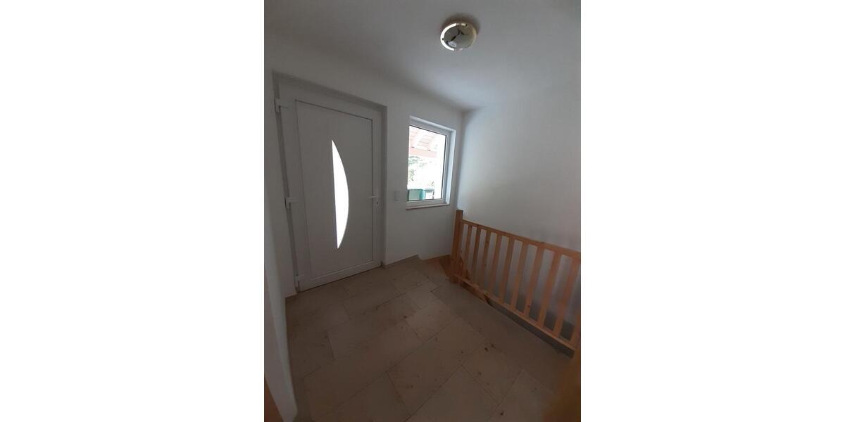 Erdgeschoßwohnung Weihenzell - 5 Zimmer, 145 m&sup2;, 1.050&euro; | Angebot:26394235
