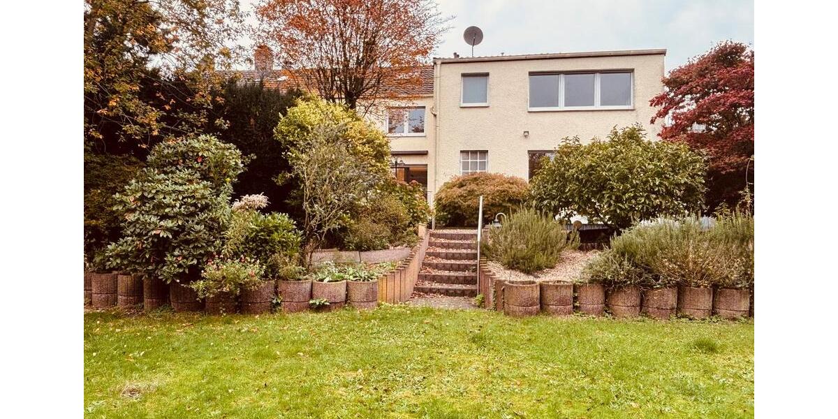 Reihenhaus Oberhausen Rothebusch - 6 Zimmer, 294 m&sup2;, 599.000&euro; | Angebot:24663855