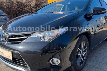 Toyota Auris 73.000 km 11.750 &euro; Bremen 28215