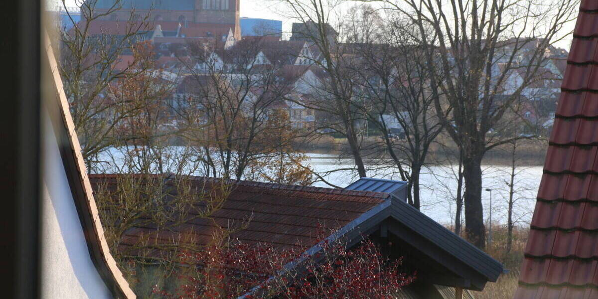 Einfamilienhaus mit 2 Garagen 6 zimmer