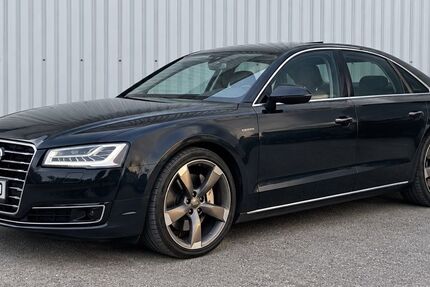 Audi A8 282.000 km 18.690 &euro; Puchheim Bahnhof (bei München) 82178