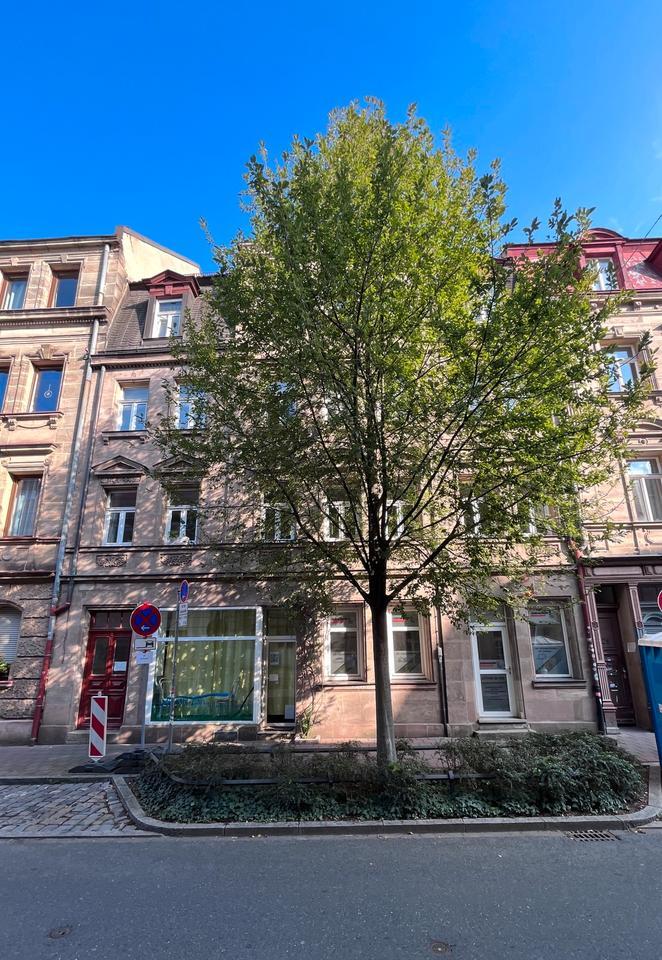 Von Privat: gepflegtes Mehrfamilienhaus in zentraler Lage Fürth!