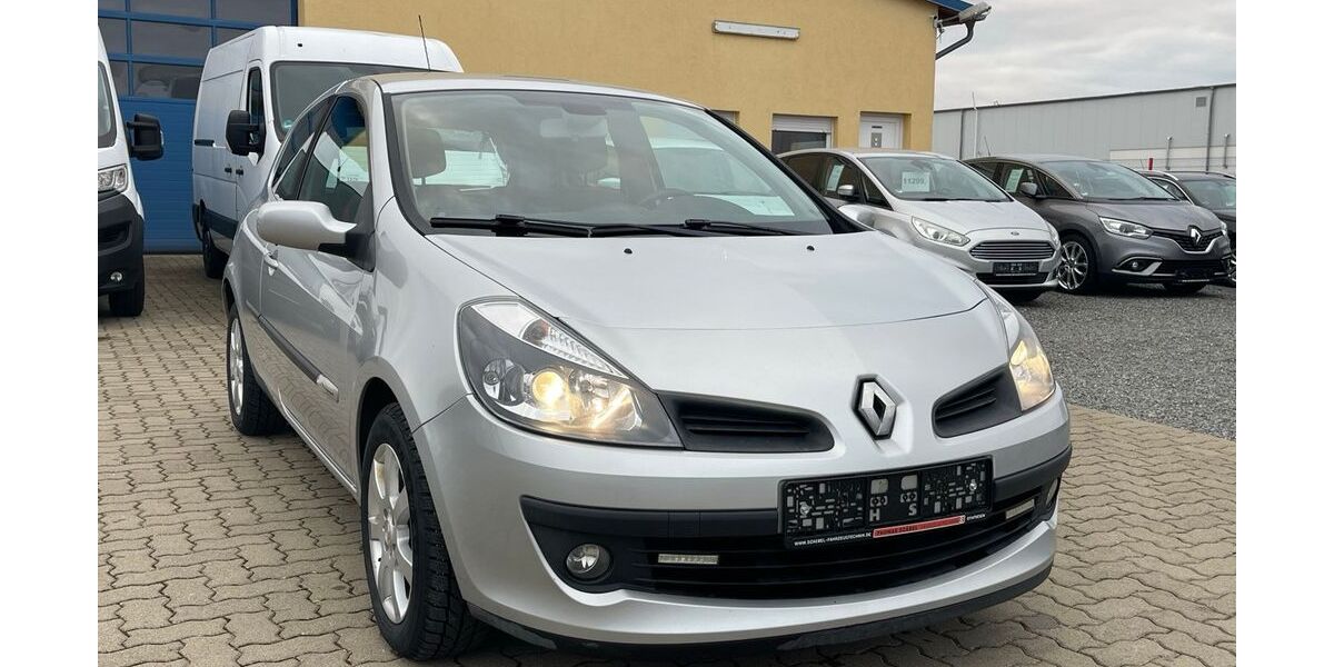 Renault Clio 387.175 km 2.700 &euro; Bad Harzburg 38667
