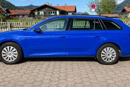 Skoda Superb 69.700 km 19.490 &euro; Krün 82494