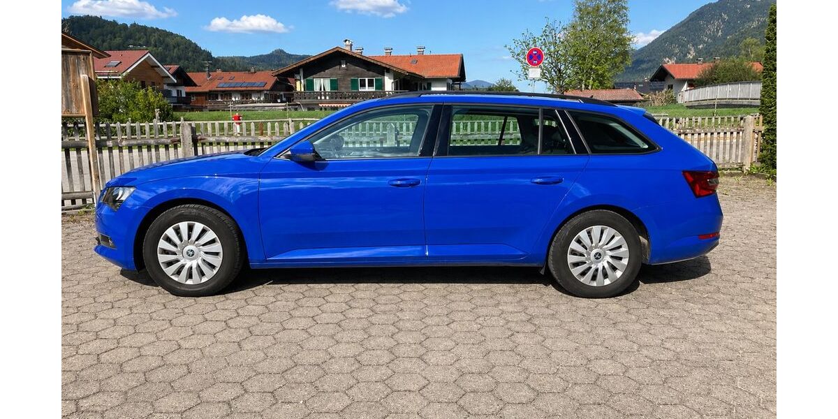 Skoda Superb 69.700 km 19.490 &euro; Krün 82494