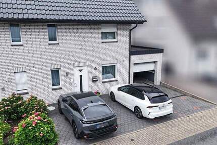 Gepflegte Doppelhaushälfte mit Einliegerwohnung, Garten & Garage in Bielefeld-Heepen 6 zimmer