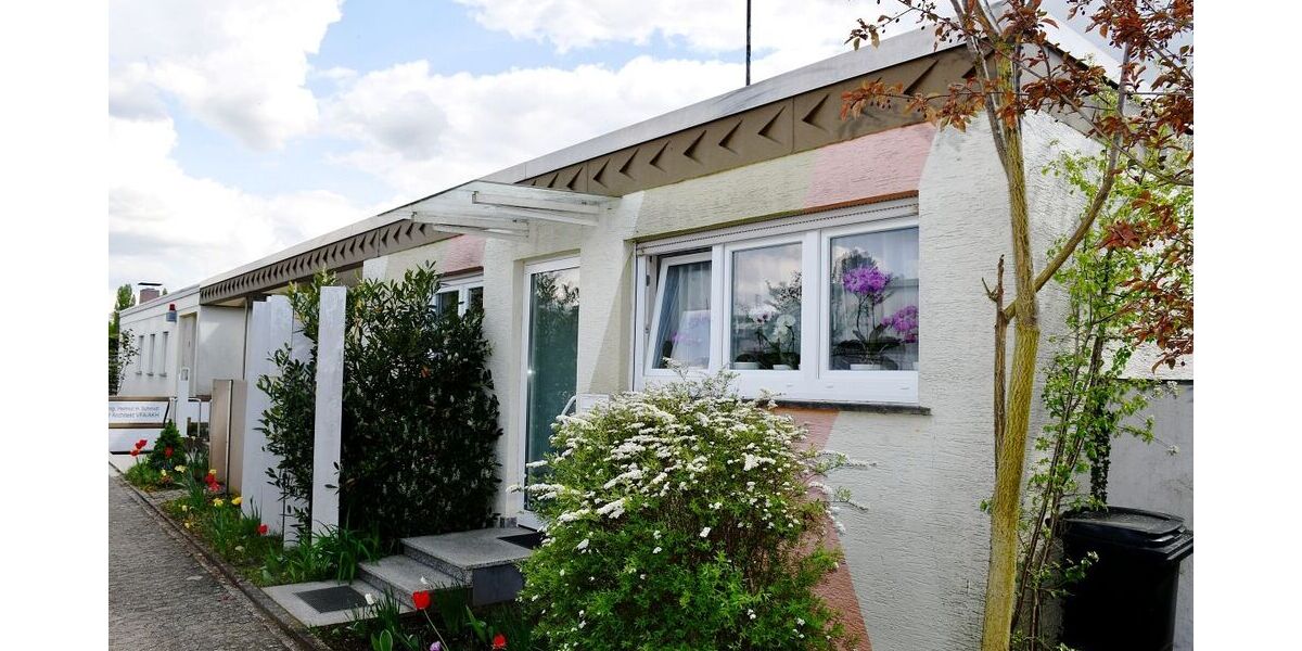 **RESERVIERT** Architektenbungalow + Einliegerwohnung + separate Büroeinheit in Feldrandlage von DA-Arheilgen - Bungalow Darmstadt-Arheilgen Darmstadt/Vororte | Angebot:26440066
