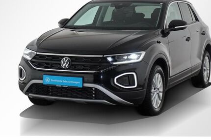 VW T-Roc 23.706 km 22.440 € Nürnberg 90441