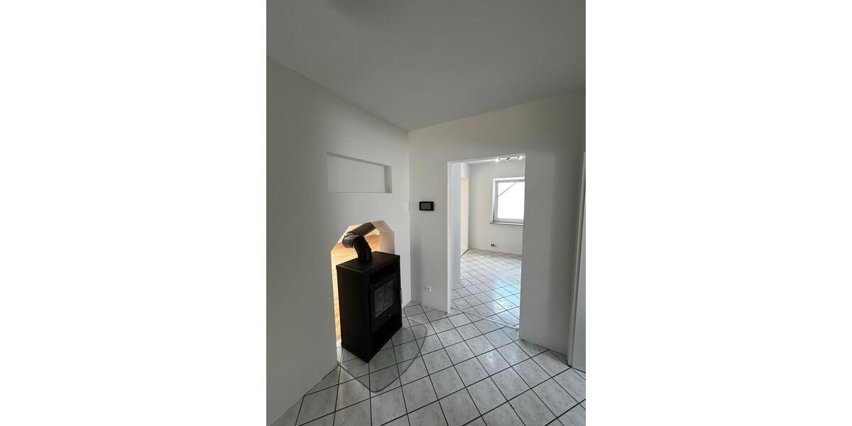 Dachgeschoßwohnung Neuenstein - 4 Zimmer, 83 m&sup2;, 305.000&euro; | Angebot:26919959