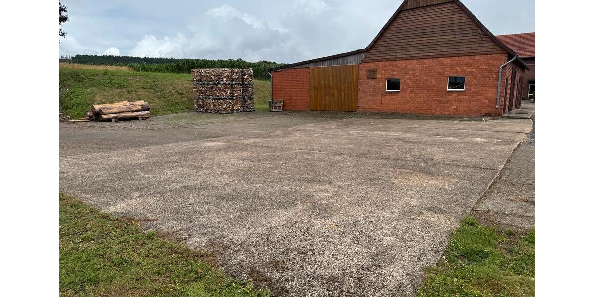 Hofplatz zu vermieten zimmer