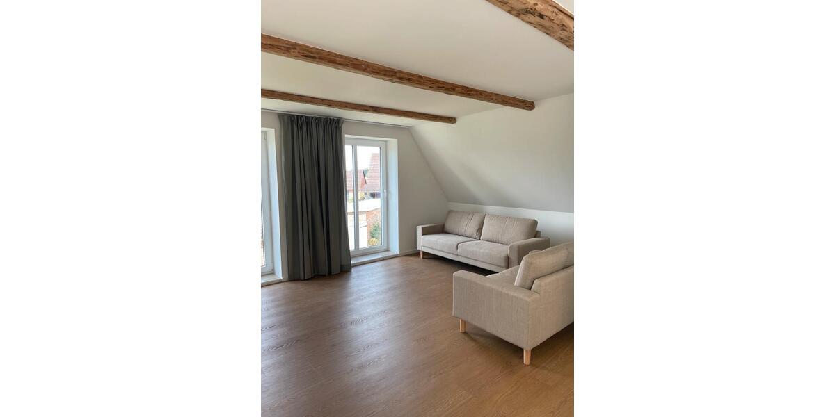 Dachgeschoßwohnung Kiel Blücherplatz - 3 Zimmer, 85 m&sup2;, 1.200&euro; | Angebot:25498575