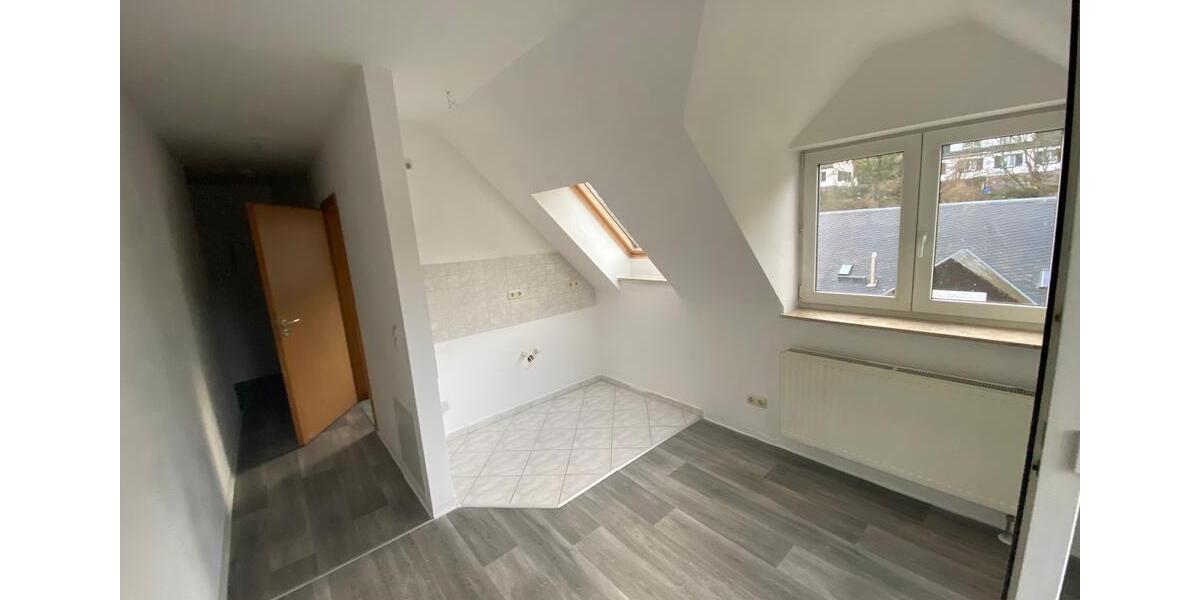 Etagenwohnung Greiz - 2 Zimmer, 27 m&sup2;, 199&euro; | Angebot:26658962