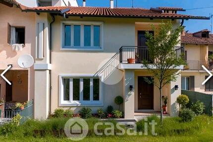 Haus Friedberg (Hessen) - 2 Zimmer, 142 m&sup2;, 114.000&euro; | Angebot:25446589