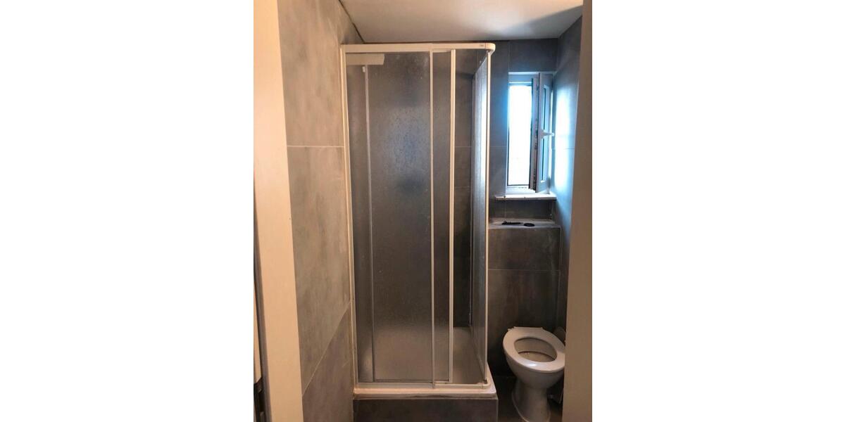 Dachgeschoßwohnung Düren - 5 Zimmer, 90 m&sup2;, 165.000&euro; | Angebot:25576402