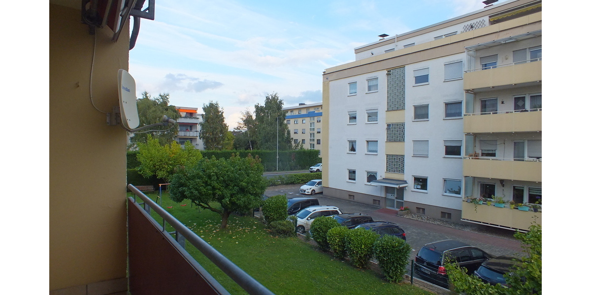 Frisch renovierte 3 Zimmer Wohnung mit ca. 75m² Wohnfläche mit Balkon und Garage - Appartement Nauheim | Angebot:24610048