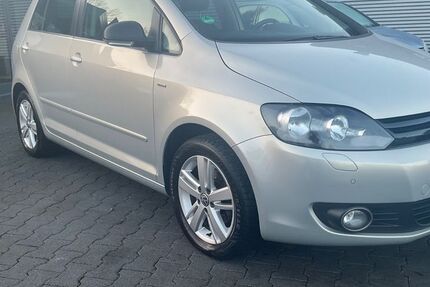 VW Golf 89.000 km 8.850 &euro; Bielefeld 33649