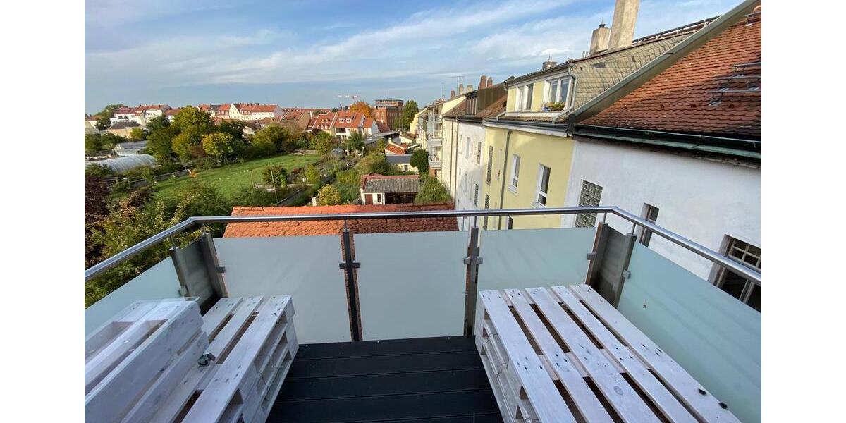 Dachgeschoßwohnung Bamberg Bamberg-Ost - 2.5 Zimmer, 72 m&sup2;, 1.100&euro; | Angebot:26284511