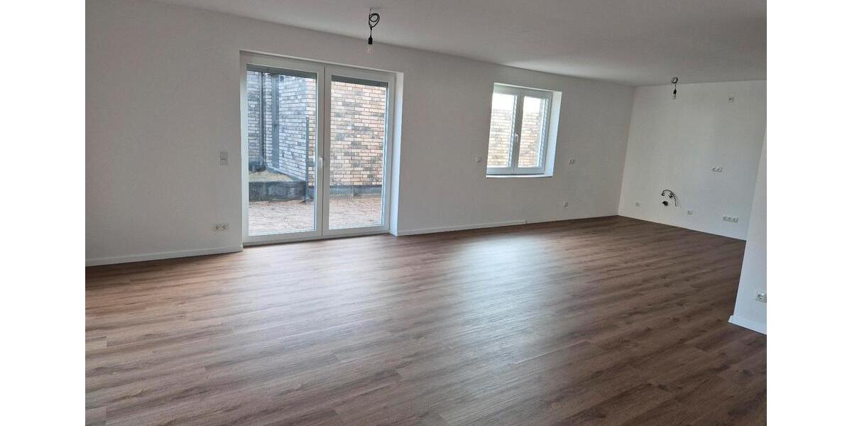 Doppelhaushälfte Wolfsburg Ehmen - 4 Zimmer, 125 m&sup2;, 1.500&euro; | Angebot:25255593